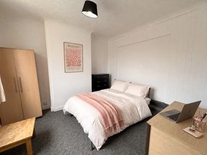 Photo 6- click for photo gallery